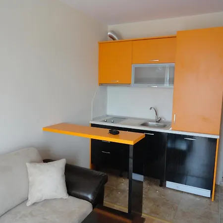 Апартаменты Mellia Boutique