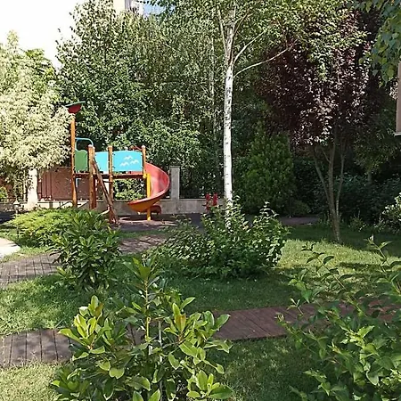 мелия бутик апартменти