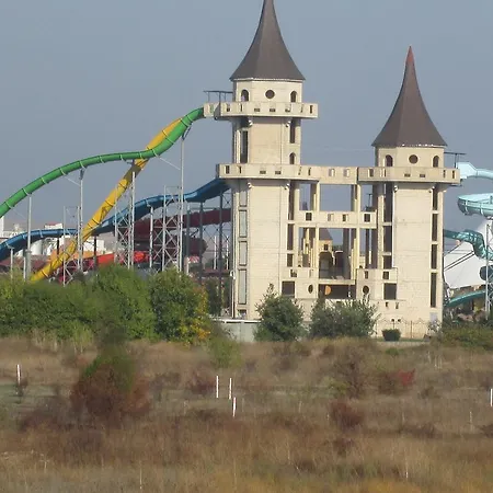 мелия бутик апартменти